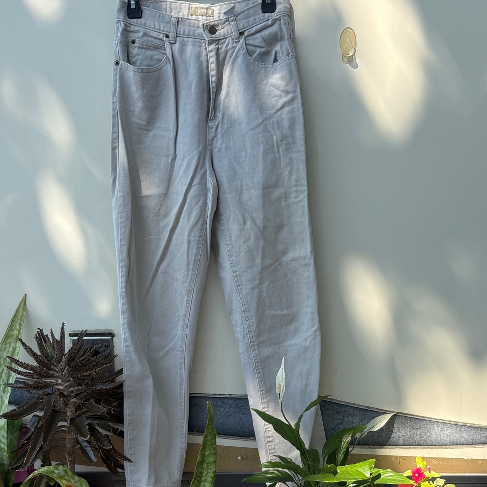 Light Beige High-Waist Straight Jeans